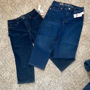 NWT Gloria Vanderbilt Amanda Capri 2pair